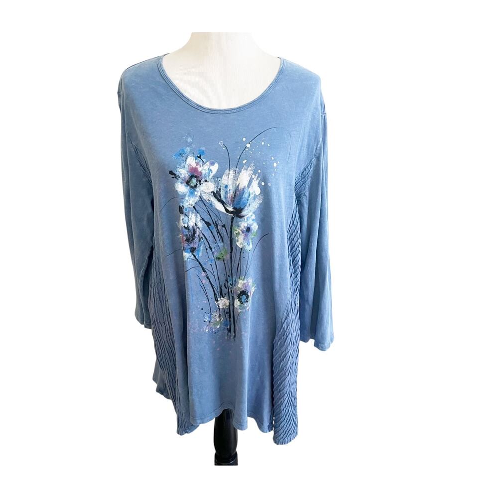 Jess & Jane Tunic Top Women's 1X Blue Floral Textured Side Panels Artistic Chic